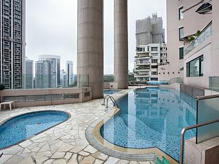 Mid Levels Central - Fairlane Tower 14