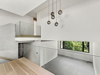 Mid Levels Central - May Tower Block 1 06