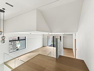 Mid Levels Central - May Tower Block 1 07