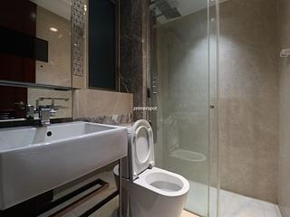 Wan Chai - The Avenue Phase 1 06