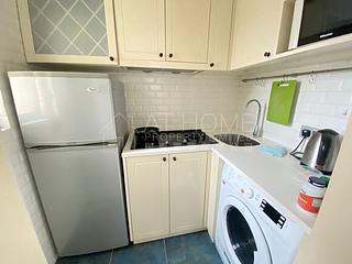 Sheung Wan - The Bellevue Place 04