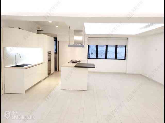 Wan Chai - Suncrest Tower 01