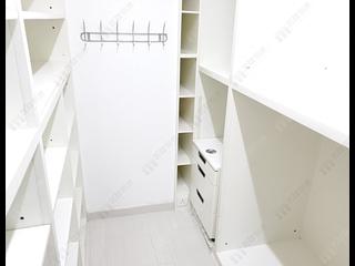 Wan Chai - Suncrest Tower 09
