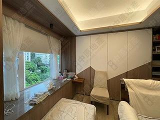 Mid Levels West - Serene Court 05