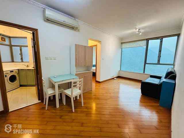 Tung Chung - Coastal Skyline Phase 1 Block 3 01