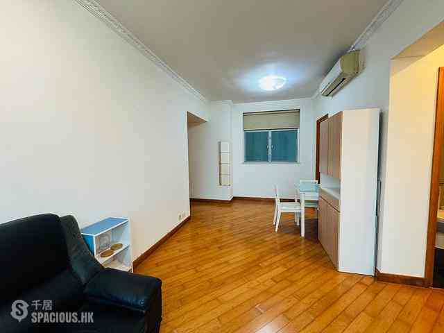 Tung Chung - Coastal Skyline Phase 1 Block 3 03