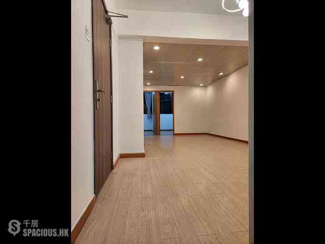 North Point - Tai Hing Building 02
