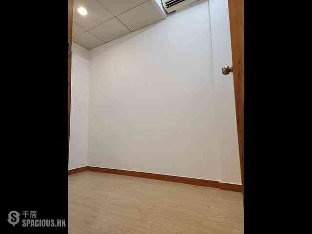 North Point - Tai Hing Building 04