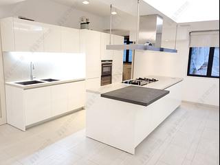 Wan Chai - Suncrest Tower 03