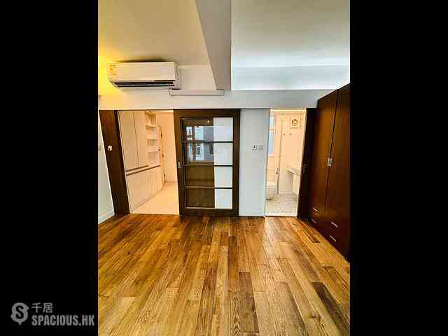 Poho - 44-46, Sai Street 01
