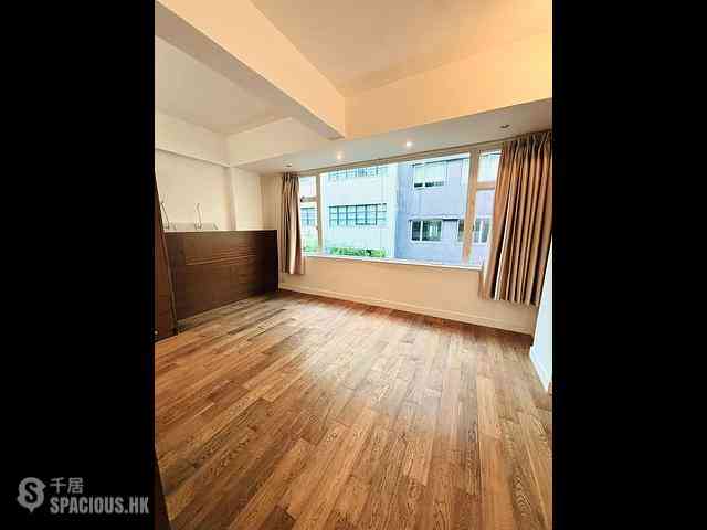Poho - 44-46, Sai Street 02
