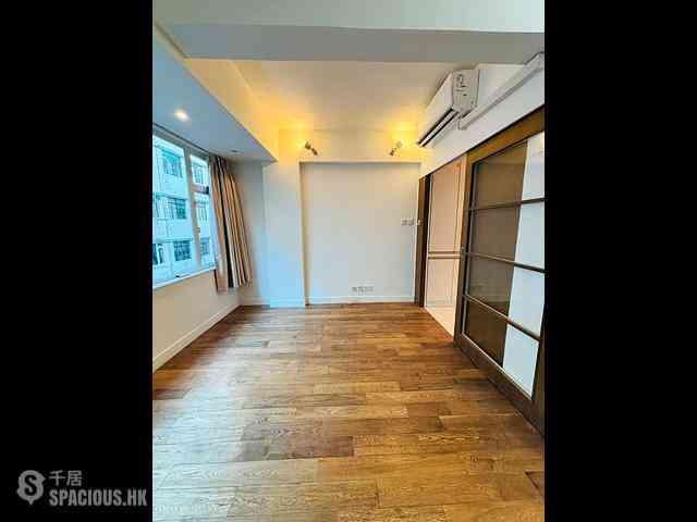 Poho - 44-46, Sai Street 04