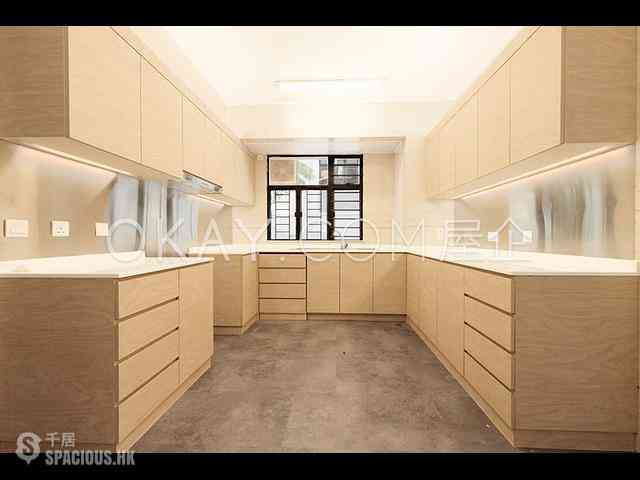 Pok Fu Lam - Pine Court 10