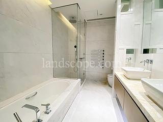 The Peak - 7-15 Mount Kellett Road 06