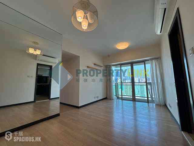 Sai Ying Pun - Centre Place 01