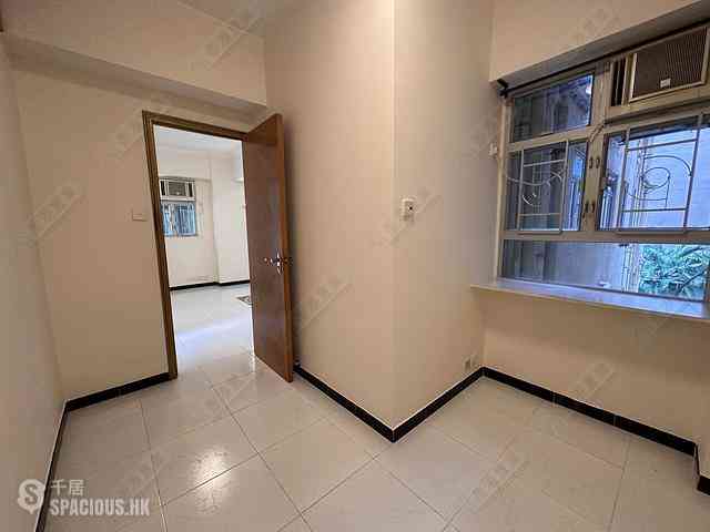 Causeway Bay - Shun Hing Building 03