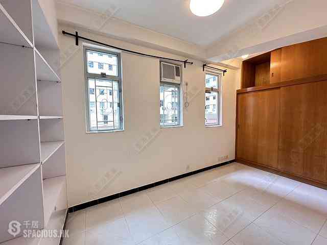 Causeway Bay - Shun Hing Building 04