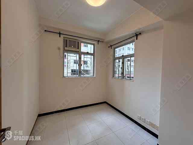 Causeway Bay - Shun Hing Building 06