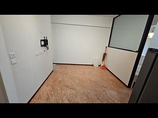 Poho - 206, Hollywood Road 02