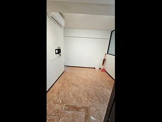 Poho - 206, Hollywood Road 03