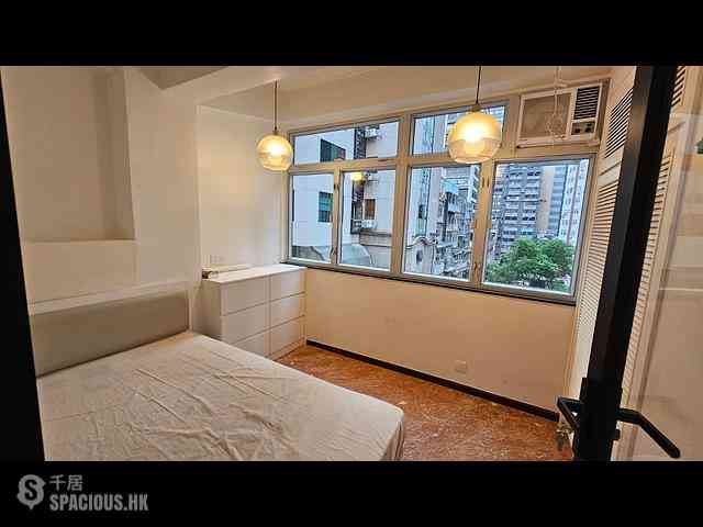 Poho - 206, Hollywood Road 04