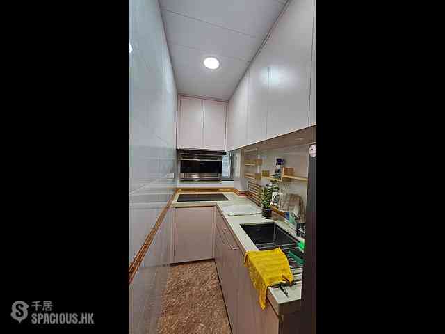 Poho - 206, Hollywood Road 05
