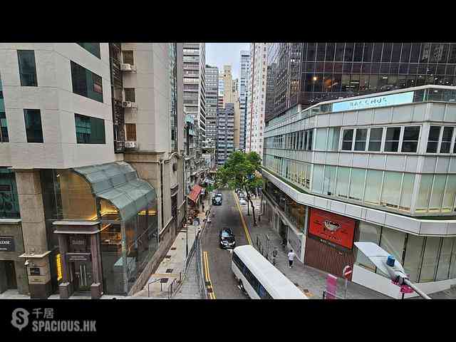 Poho - 206, Hollywood Road 09