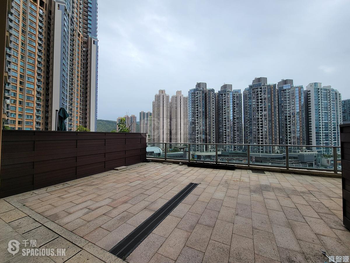 Tseung Kwan O - The Wings The Wings Block 1 01