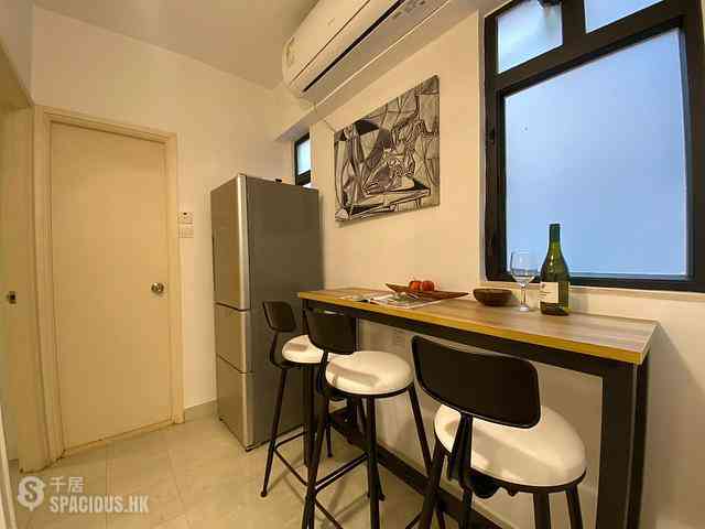 Sai Ying Pun - Wah Lee Building 04
