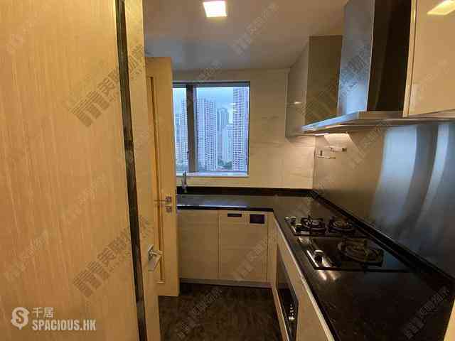 Tsuen Wan - Ocean Pride Phase 3 Block 10 04