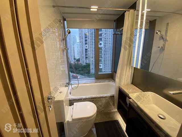 Tsuen Wan - Ocean Pride Phase 3 Block 10 07