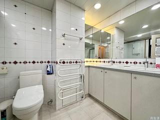 Mid Levels Central - Clovelly Court Block 1 05