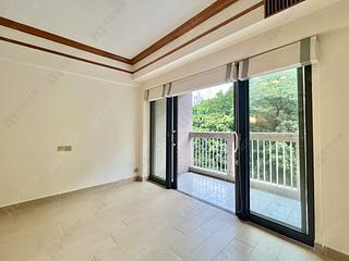 Mid Levels West - Realty Gardens 03