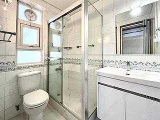 Mid Levels West - Realty Gardens 20