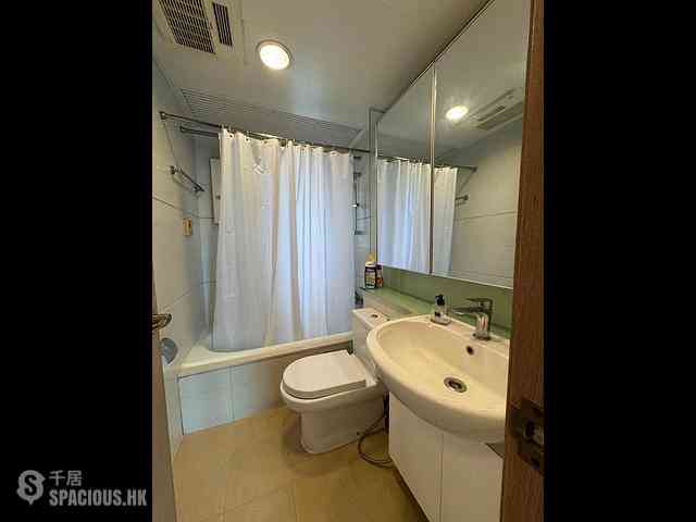 Tung Chung - Coastal Skyline Phase 1 Block 5 11