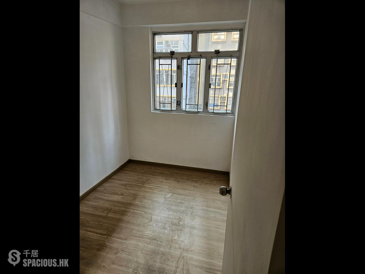 Shau Kei Wan - Metro Mansion 01