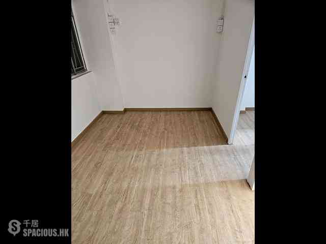 Shau Kei Wan - Metro Mansion 06