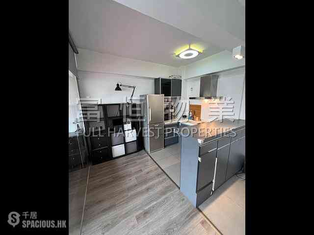 Happy Valley - Winner House 04