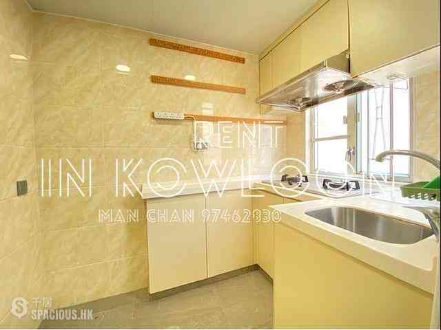 Prince Edward - Kui Shing Building 03