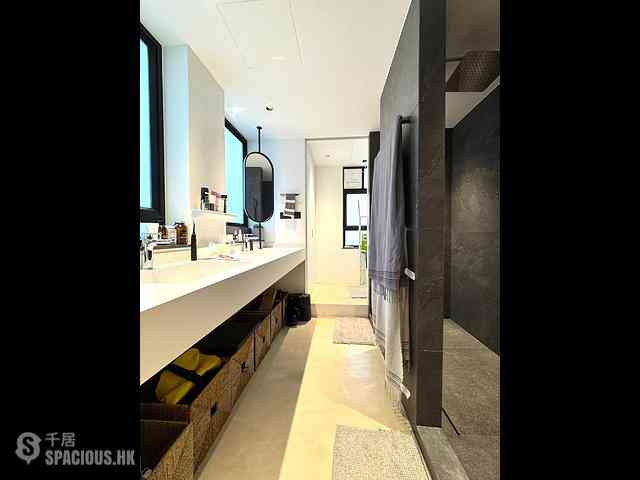 Mid Levels West - 41, Lyttelton Road 10