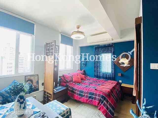 Wan Chai - Bowrington Building 08