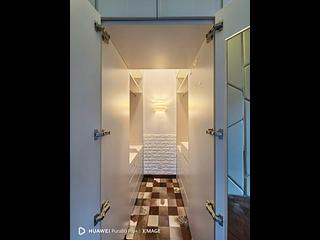Wan Chai - The Avenue 12