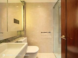 Wan Chai - The Avenue 13