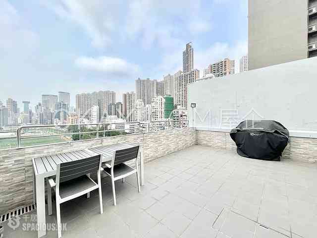 Happy Valley - Winner House 06