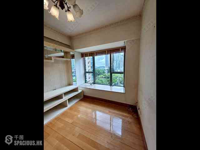 Tai Kok Tsui - Park Avenue Central Park Block 2 06