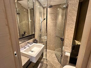 North Point - Victoria Harbour Phase 1B Tower 2 09