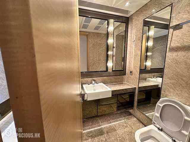 North Point - Victoria Harbour Phase 1B Tower 2 11