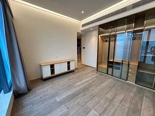 North Point - Victoria Harbour Phase 1B Tower 2 15