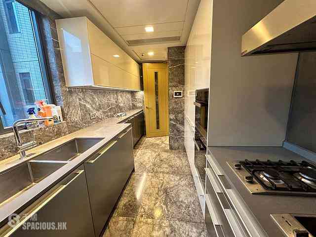 North Point - Victoria Harbour Phase 1B Tower 2 17