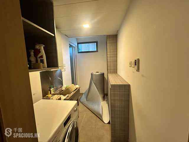 North Point - Victoria Harbour Phase 1B Tower 2 19